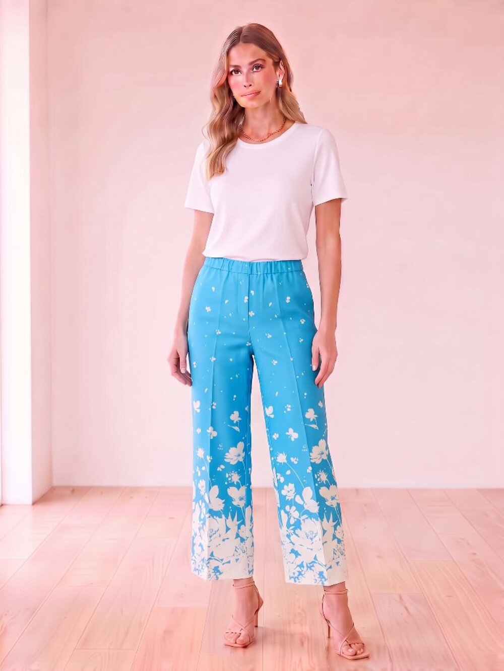 Isaac Mizrahi SPECIAL EDITION 24/7 Pants - 10  - Blue and White floral cropped